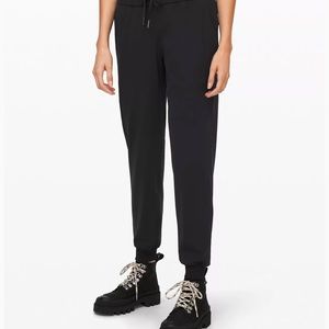 Lululemon Black On The Fly Jogger 28”